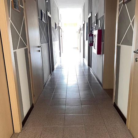 Hotel Moroni Римини Экстерьер фото